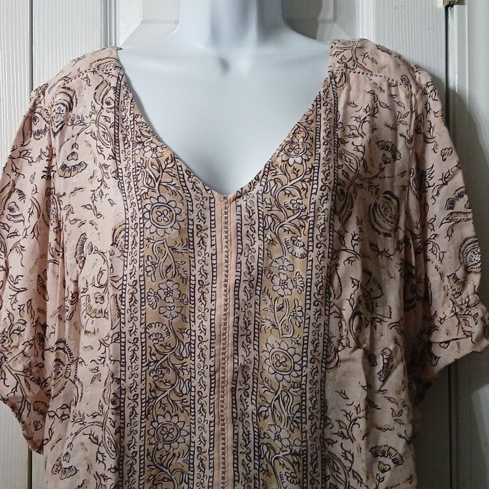 Lucky Brand peachy cream black Floral V-Neck Blouse Sz XL NWOT - Picture 3 of 8
